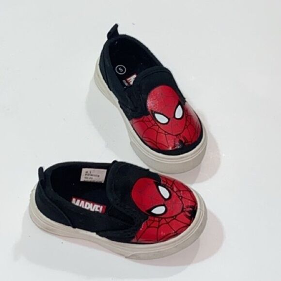 Marvel Spider-Man Red and Black Sneakers Kids Size 5 Shoes - Picture 1 of 11